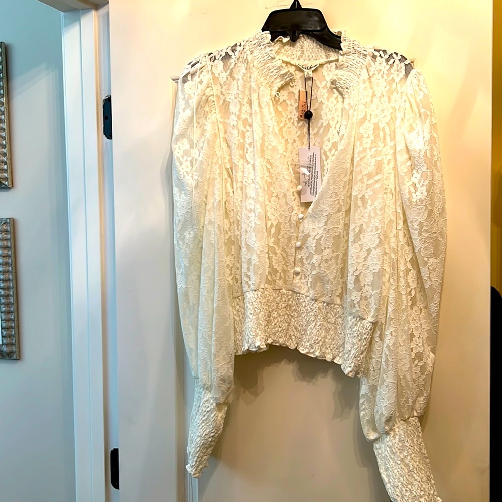 For love and lemons romantic lace top